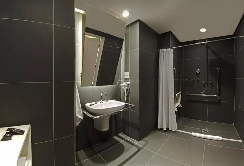 ホテル Ibis Styles Maracanau