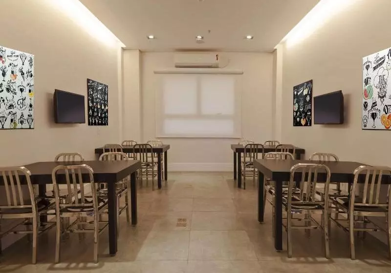 ホテル Ibis Styles Maracanau