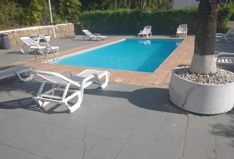 Hotelli Lago Azul