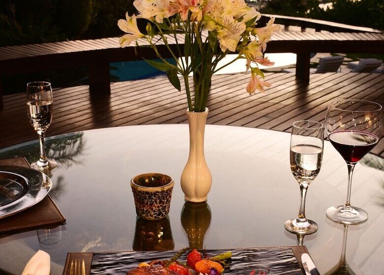 Hotel Le Chateaux Joá