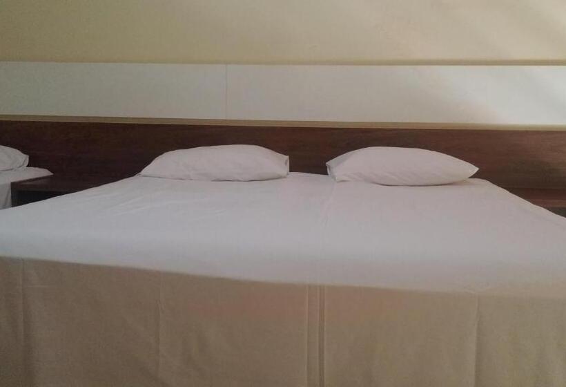 Canto Verde Hotel Para Rancharia Park