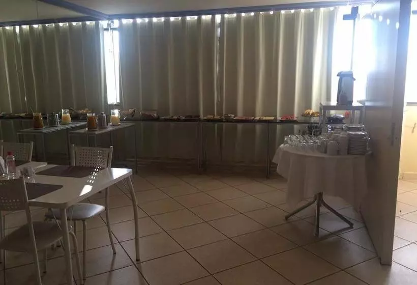 ホテル Colonial Da Serra