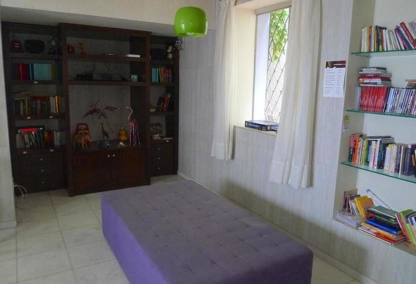 ホテル Lá Em Casa Hostel Pousada