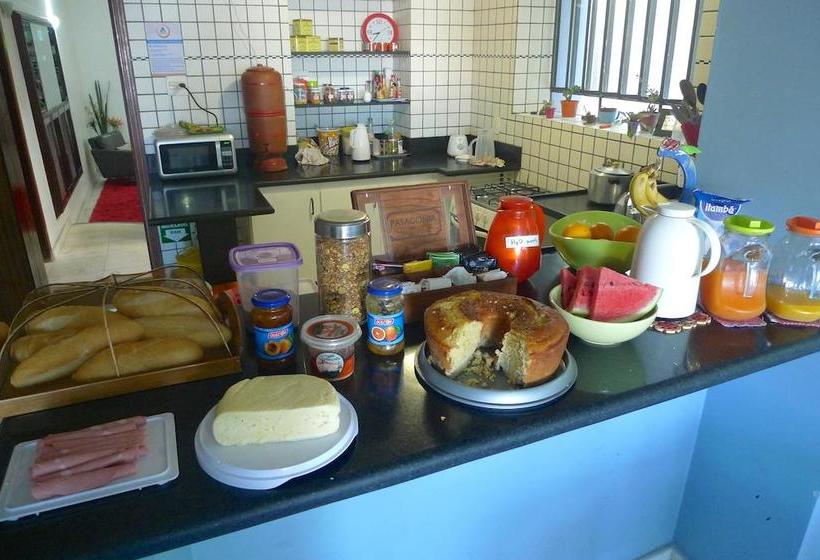 ホテル Lá Em Casa Hostel Pousada