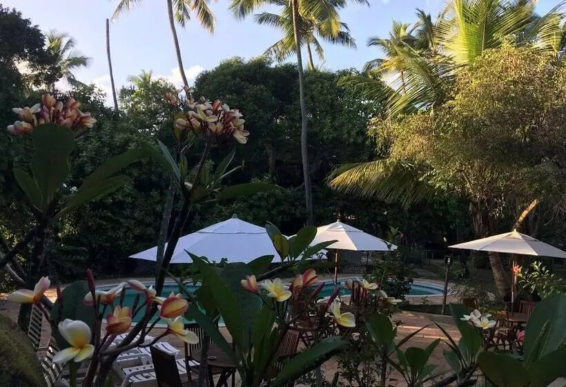 ホテル Pousada Araçás Village