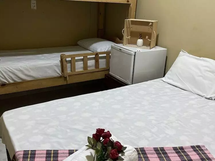 Hotelli Pousada Lampião E Maria Bonita