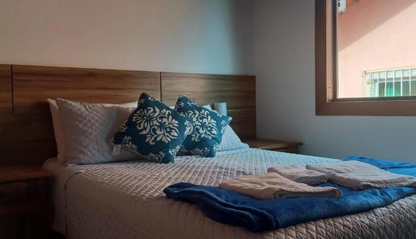 ペンション Guest House Orquídea