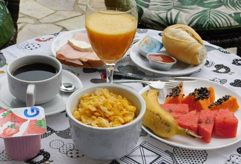 ペンション Guest House Orquídea