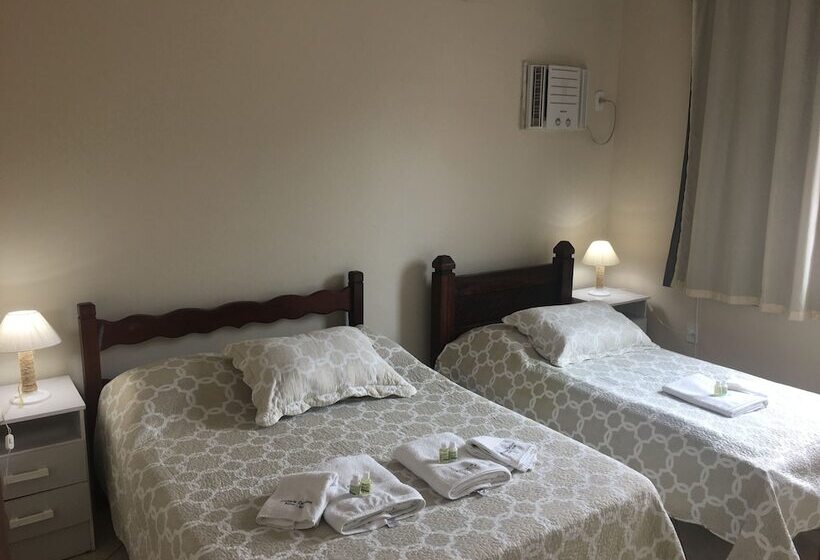 ペンション Guest House Orquídea