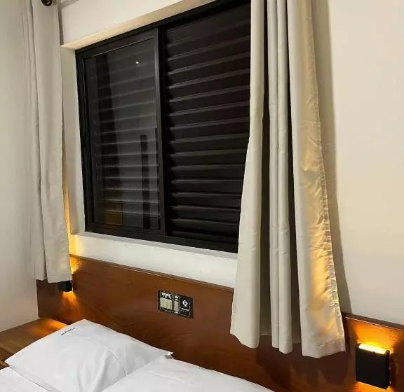 Acomodare Hotel  Sob Nova Direção