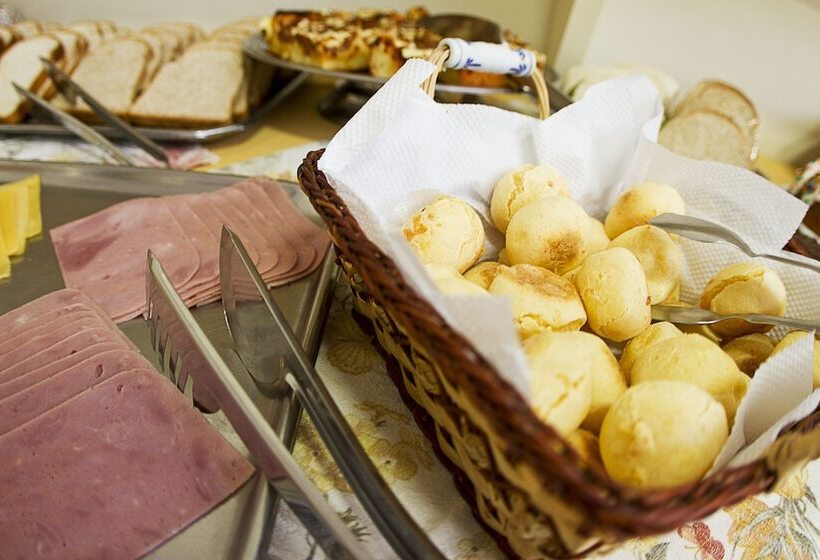 Acomodare Hotel Sob Nova Direção