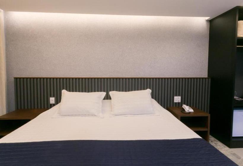 فندق Adria Premium