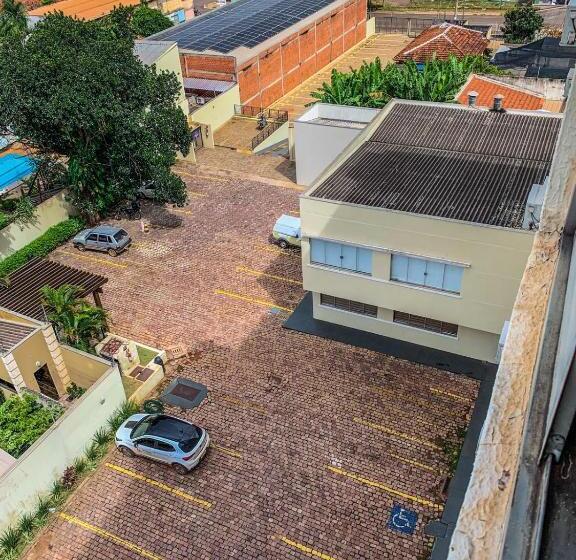 هتل Piratininga Avenida Amazonas   Rondonópolis