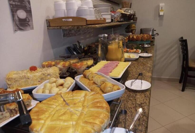 בית מלון כפרי Scarpelli Palace