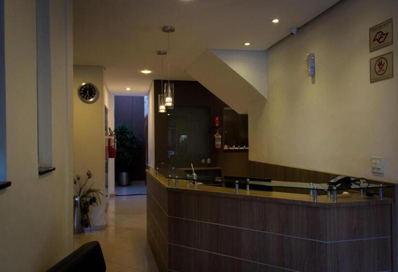 בית מלון כפרי Scarpelli Palace