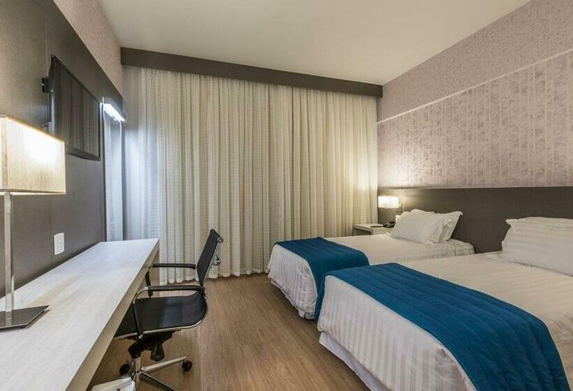 בית מלון כפרי Suntory