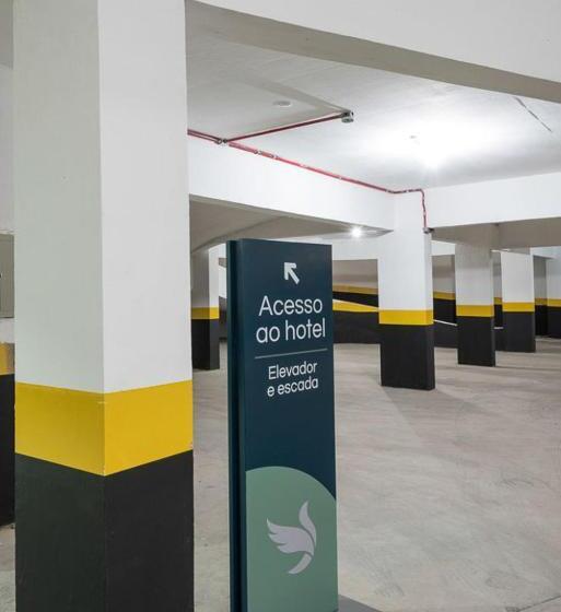 בית מלון כפרי Suntory