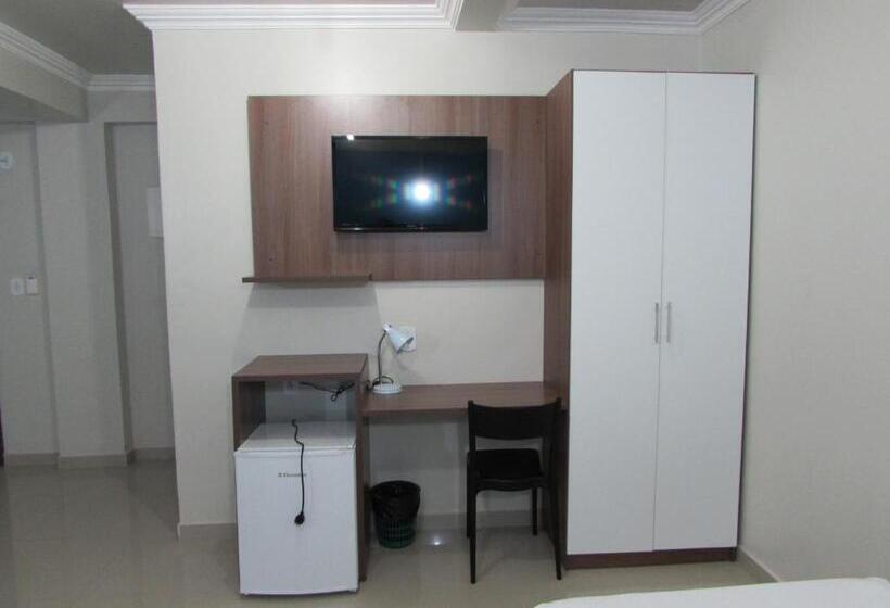 هتل Tapajós Center