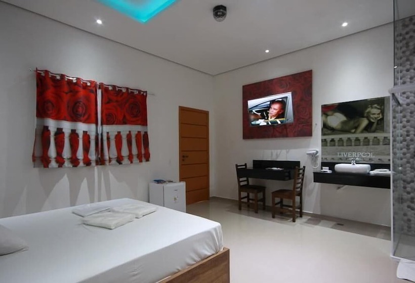 Liverpool Hotel & Motel