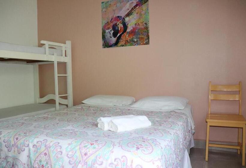 Общежитие Pousada Liras Da Poesia