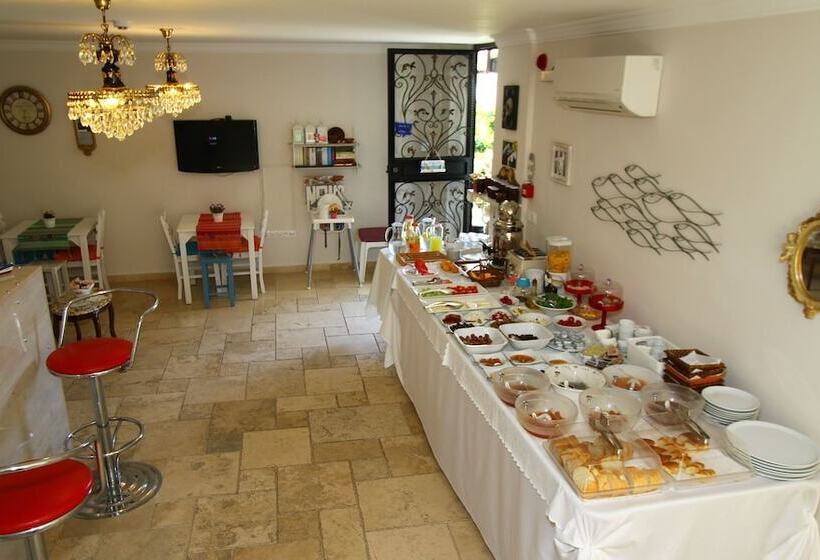 住宿加早餐  Kandira Butik