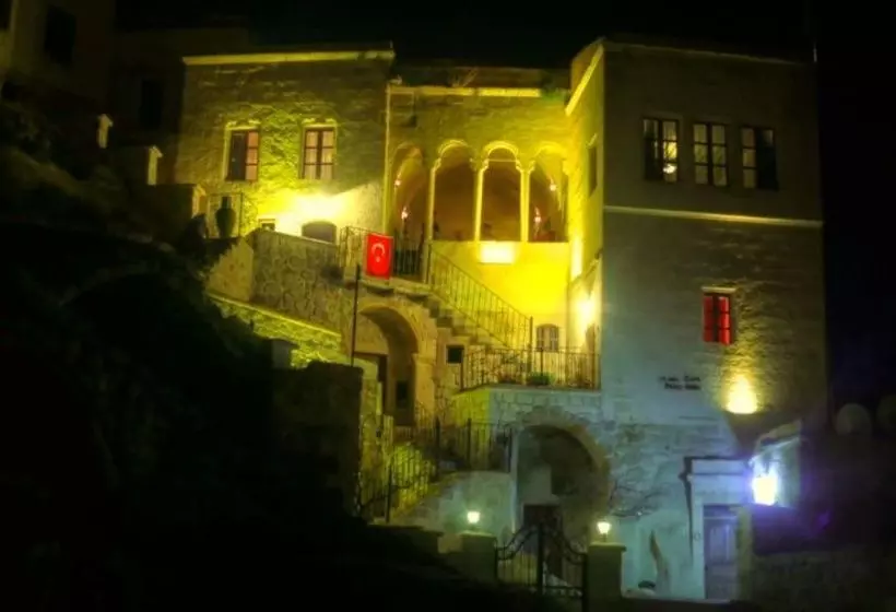 تختخواب و صبحانه Tulpar Cave