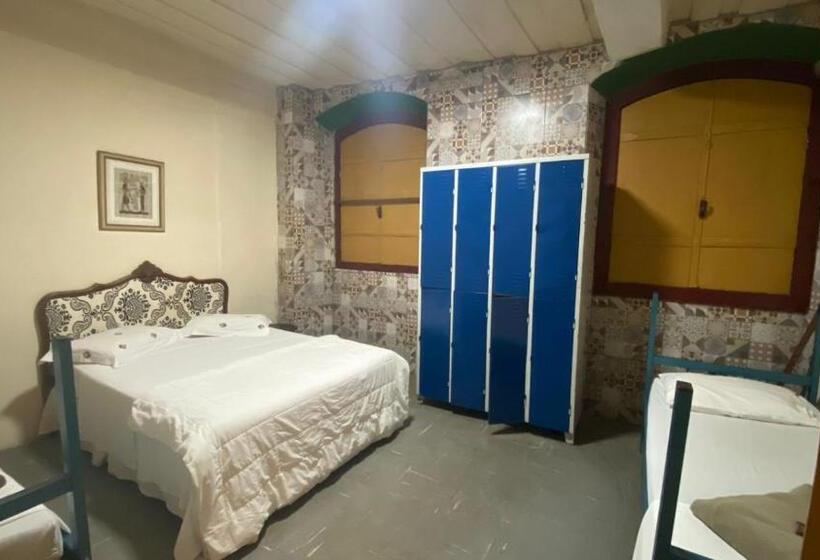 Brumas Ouro Preto Hostel E Pousada