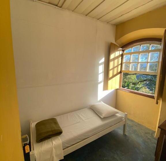 Brumas Ouro Preto Hostel E Pousada