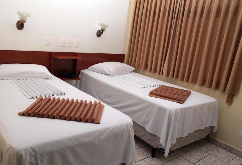 בית מלון כפרי 15 De Julho