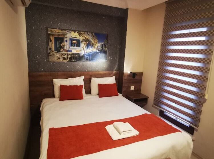 בית מלון כפרי Ador Troia