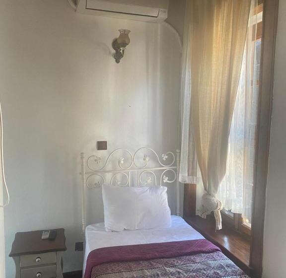 בית מלון כפרי Aristonicus Boutique