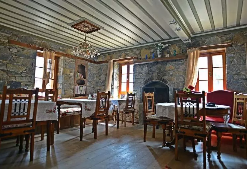 ホテル Efes Konaklari