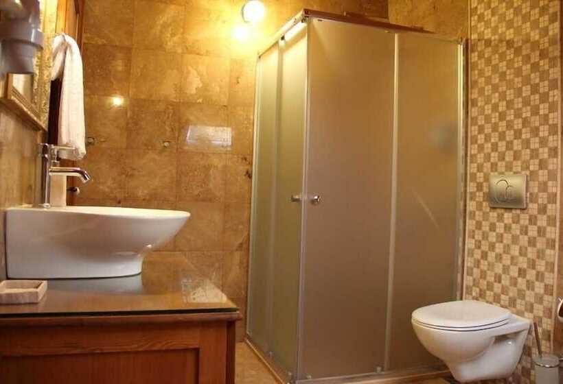 فندق Konak Tuncel Efe