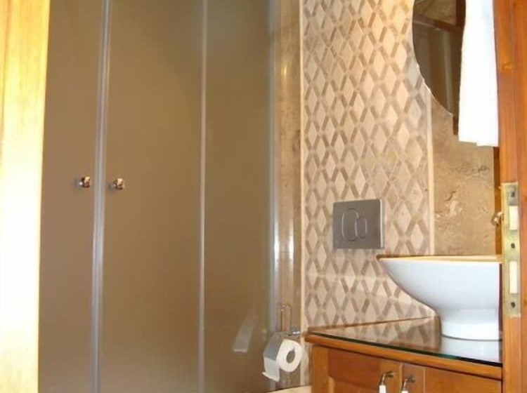 فندق Konak Tuncel Efe