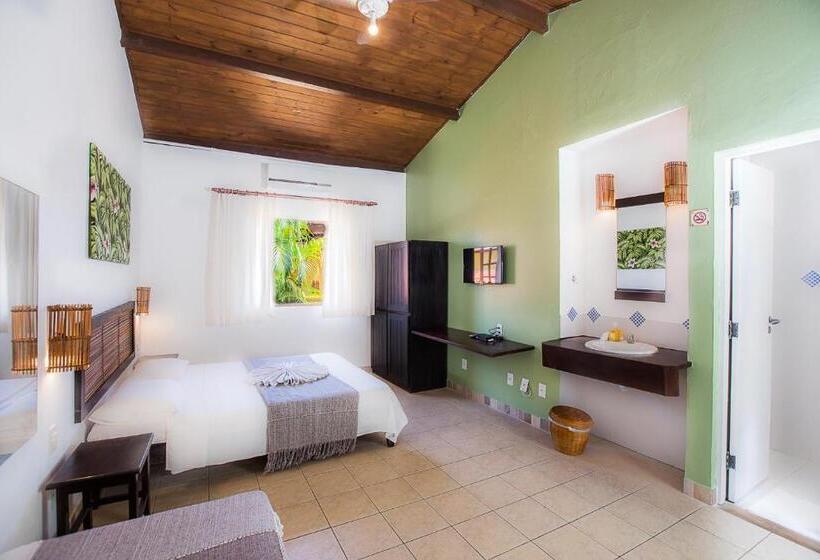 Praia Do Forte Hostel