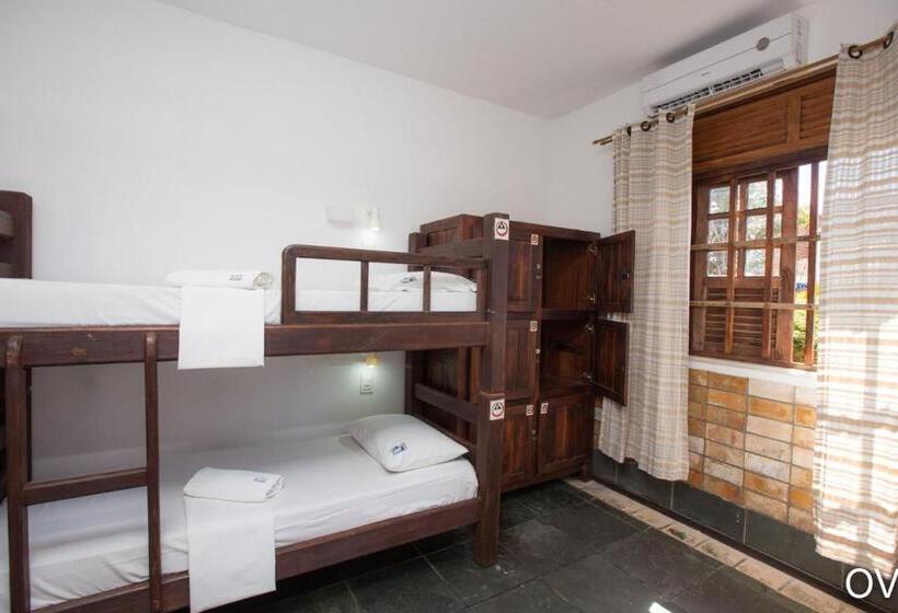 Praia Do Forte Hostel