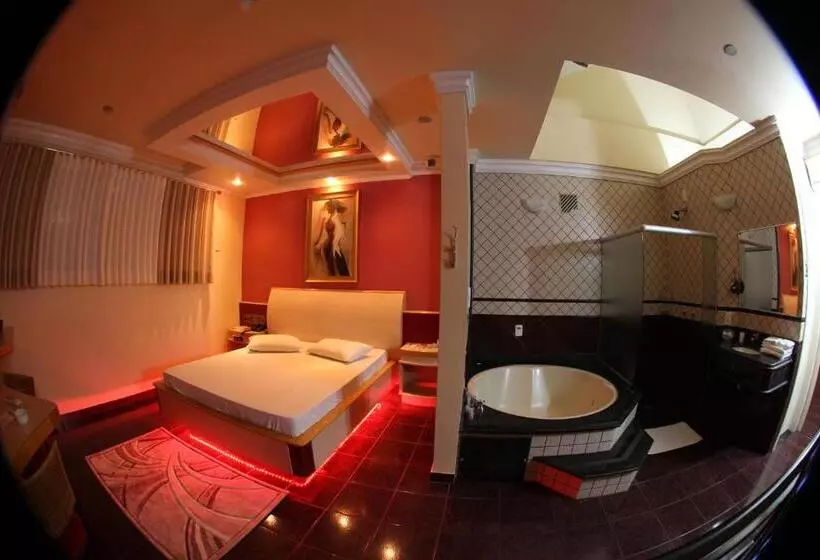 Xenon Motel