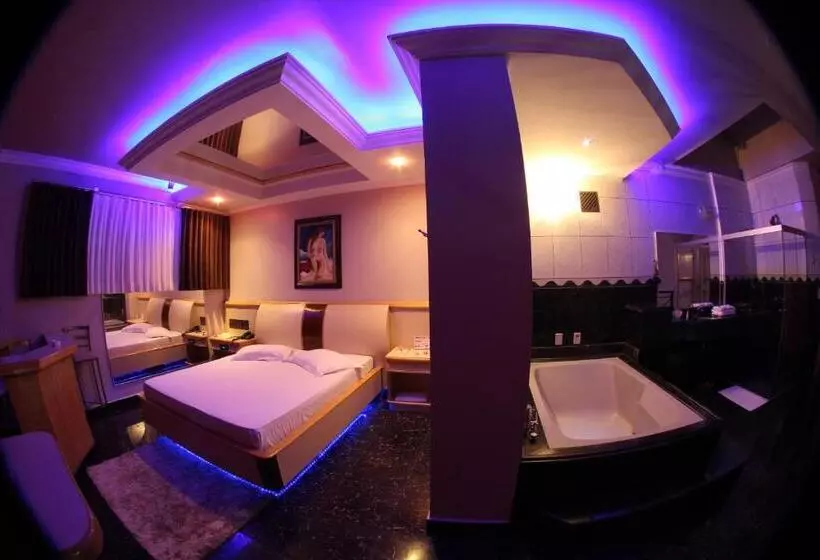 Xenon Motel