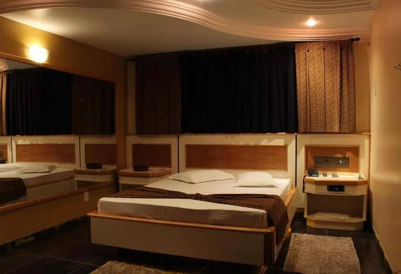 Xenon Motel