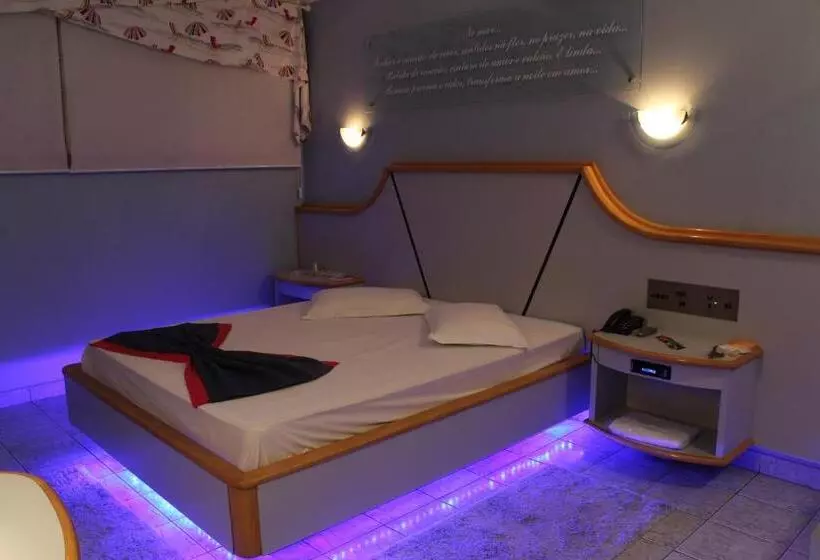 Xenon Motel
