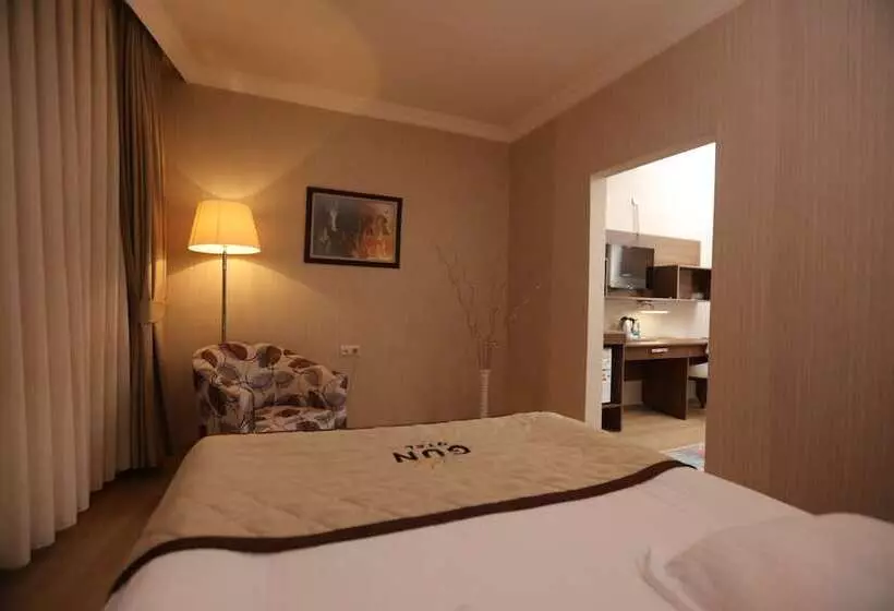 Gun Otel