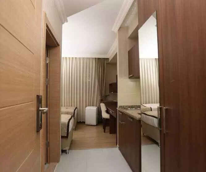 Gun Otel