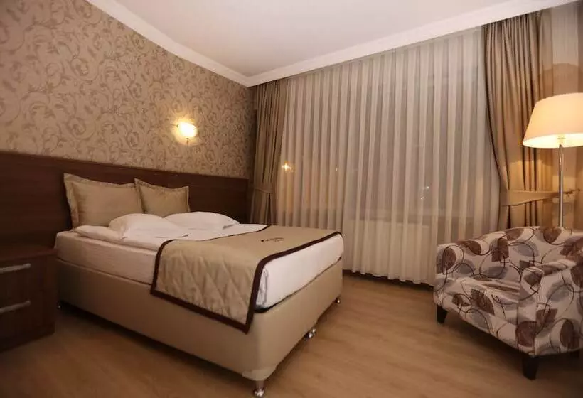 Gun Otel