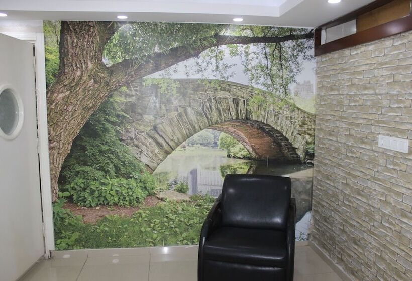 هتل Adana Kucuksaat