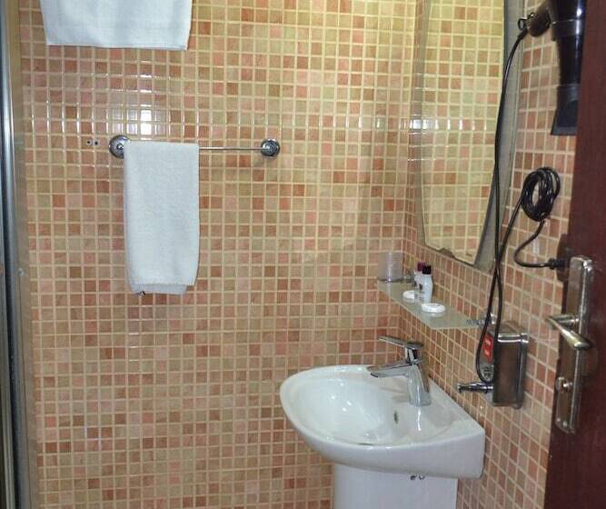 هتل Adana Kucuksaat