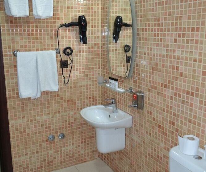 هتل Adana Kucuksaat