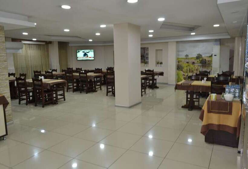 هتل Adana Kucuksaat