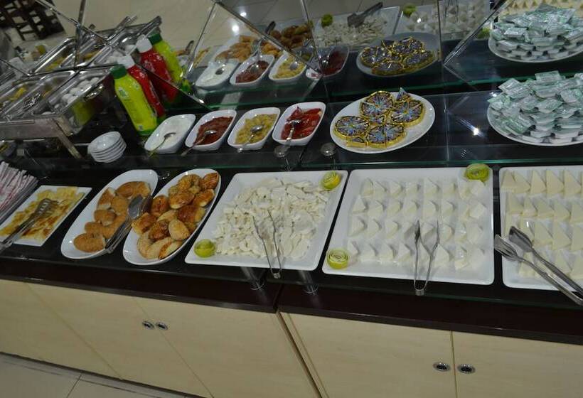 هتل Adana Kucuksaat