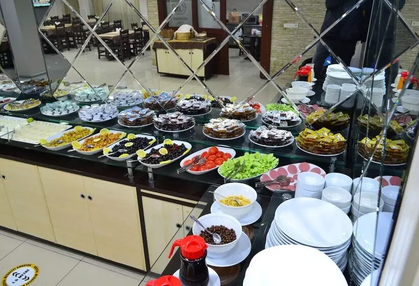هتل Adana Kucuksaat
