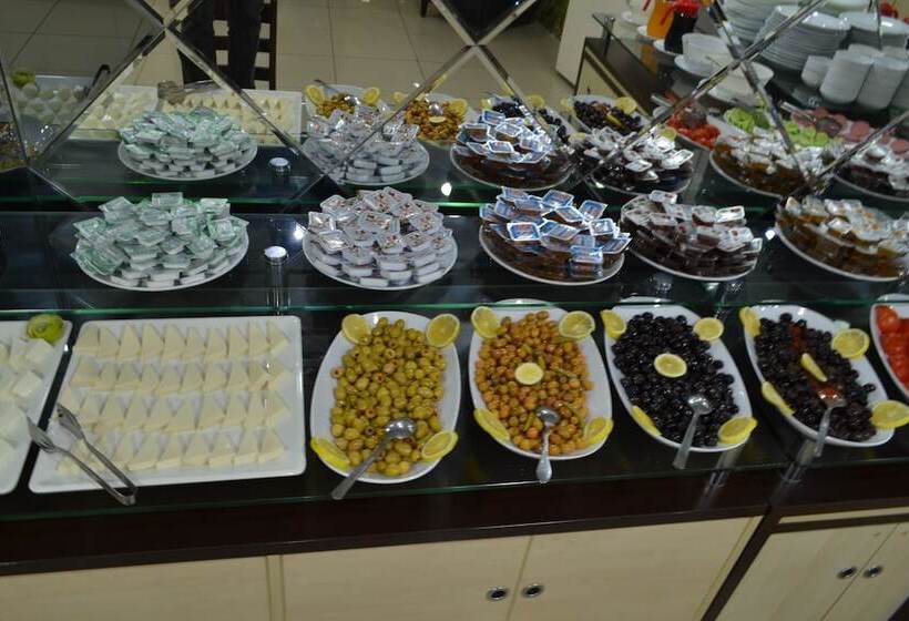 هتل Adana Kucuksaat